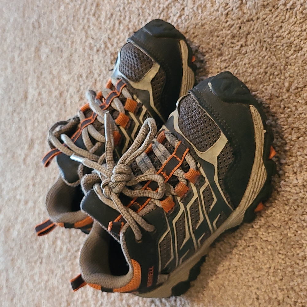 Boys Merrell sneakers